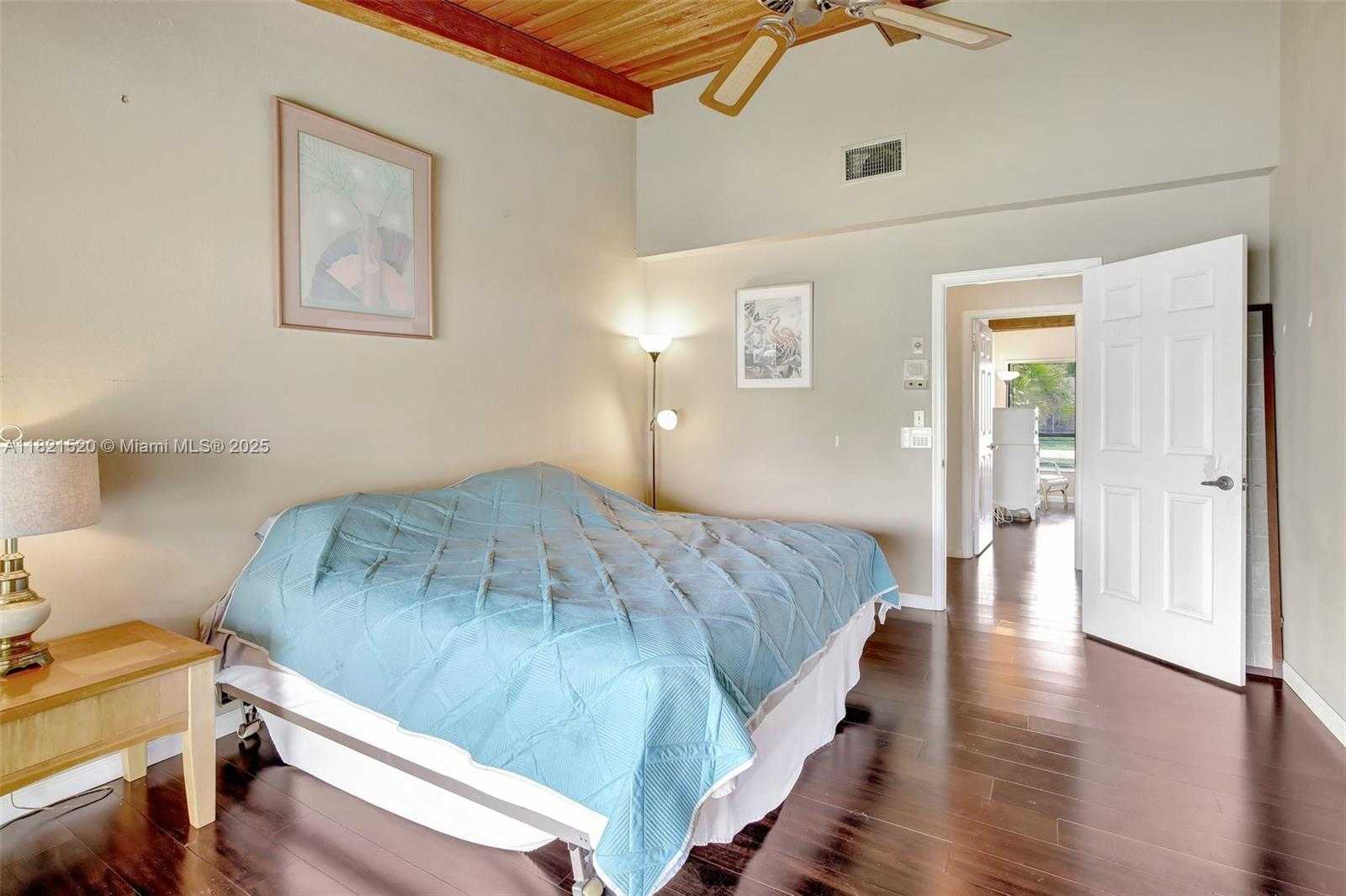 Small Image of 1600 SOUTH WEST 72ND AVE, Plantation Number 33