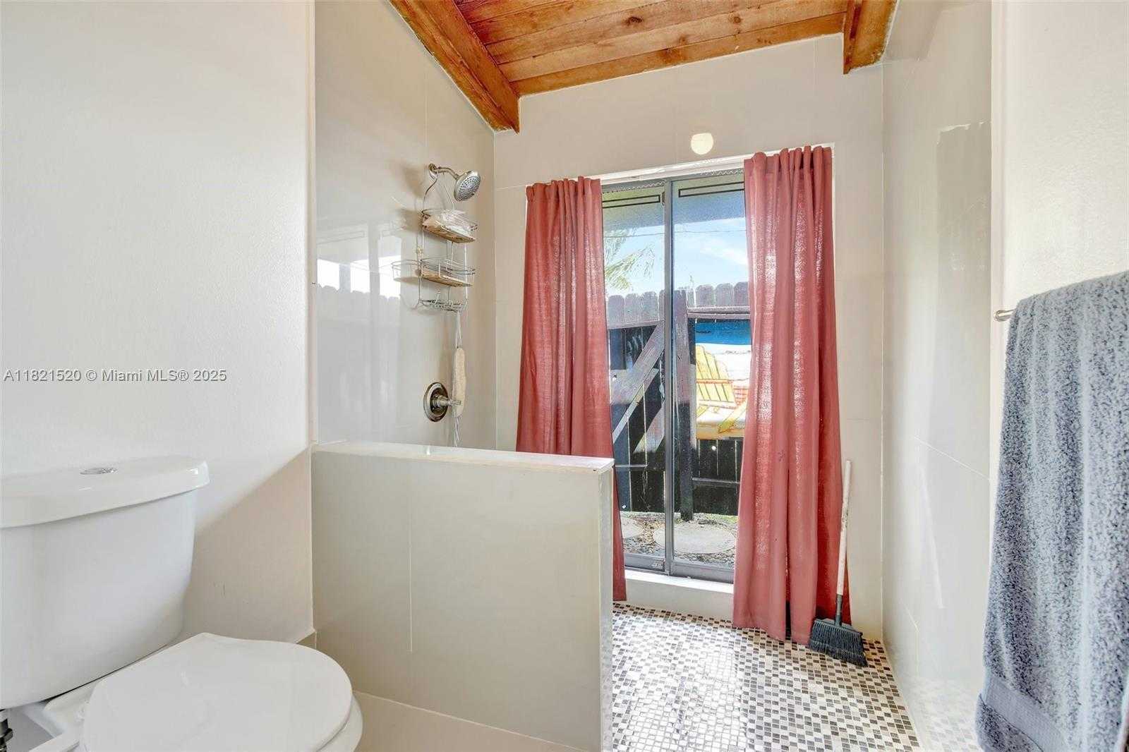 Small Image of 1600 SOUTH WEST 72ND AVE, Plantation Number 37