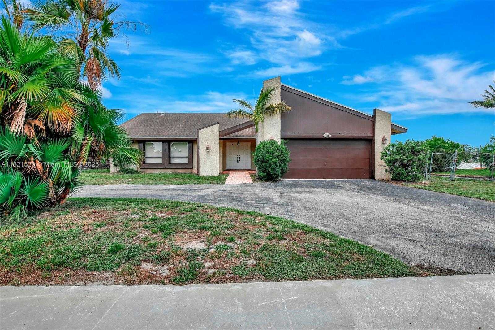 Small Image of 1600 SOUTH WEST 72ND AVE, Plantation Number 42