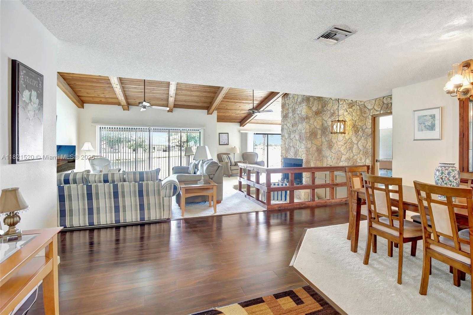 Small Image of 1600 SOUTH WEST 72ND AVE, Plantation Number 5