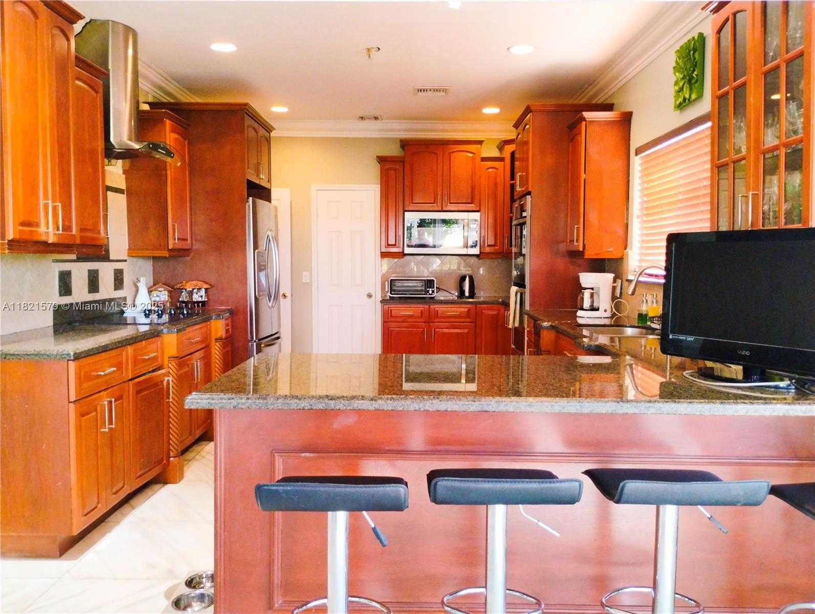 Small Image of 5706 WHITE HICKORY CIR, Tamarac Number 7