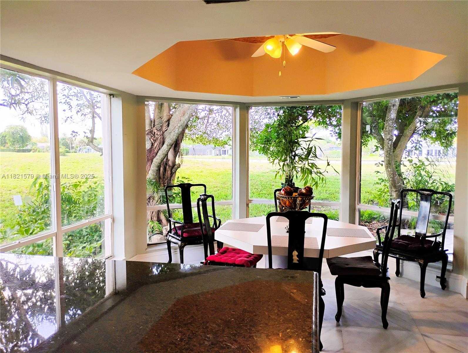 Small Image of 5706 WHITE HICKORY CIR, Tamarac Number 8