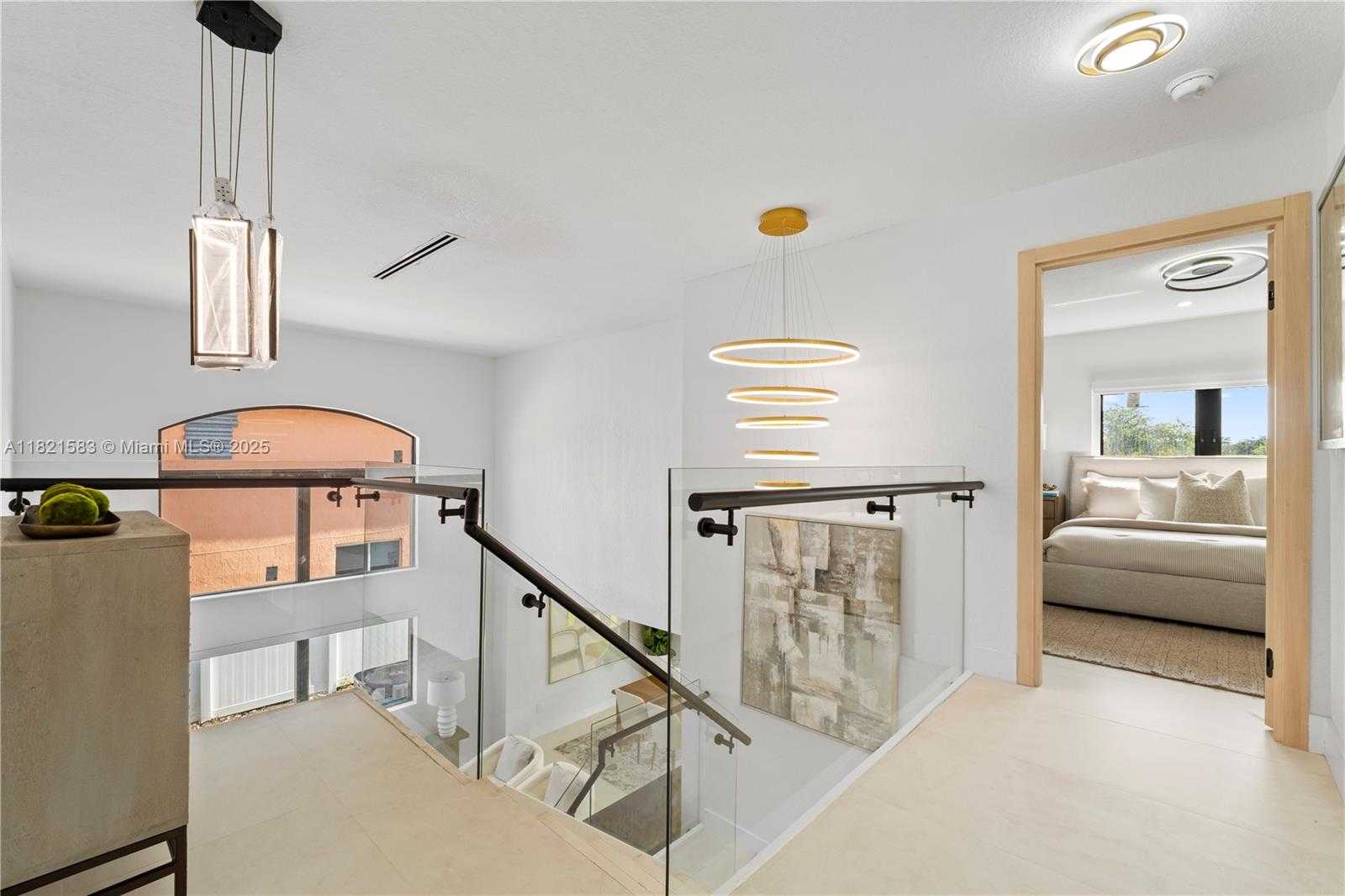 Small Image of 3002 SOUTH WEST 151ST CT, Miami Number 13