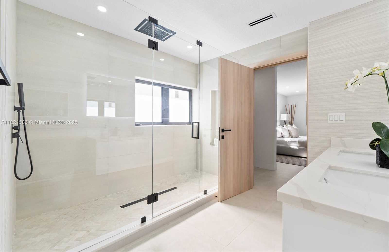 Small Image of 3002 SOUTH WEST 151ST CT, Miami Number 18