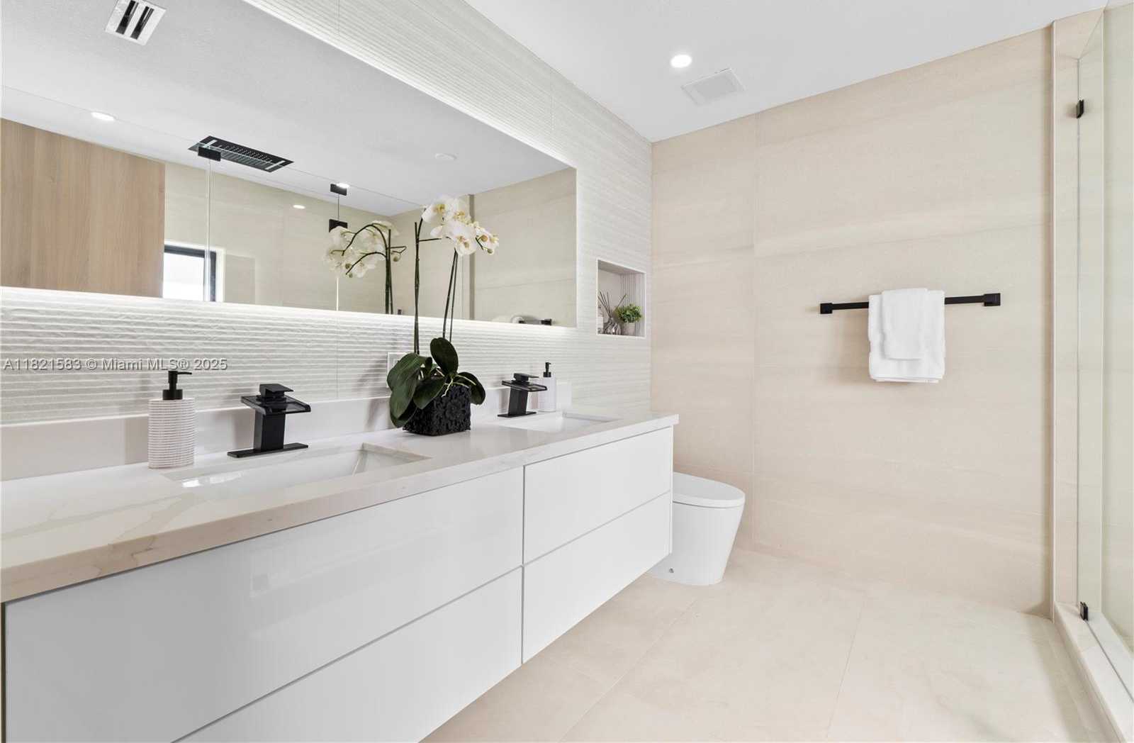 Small Image of 3002 SOUTH WEST 151ST CT, Miami Number 20