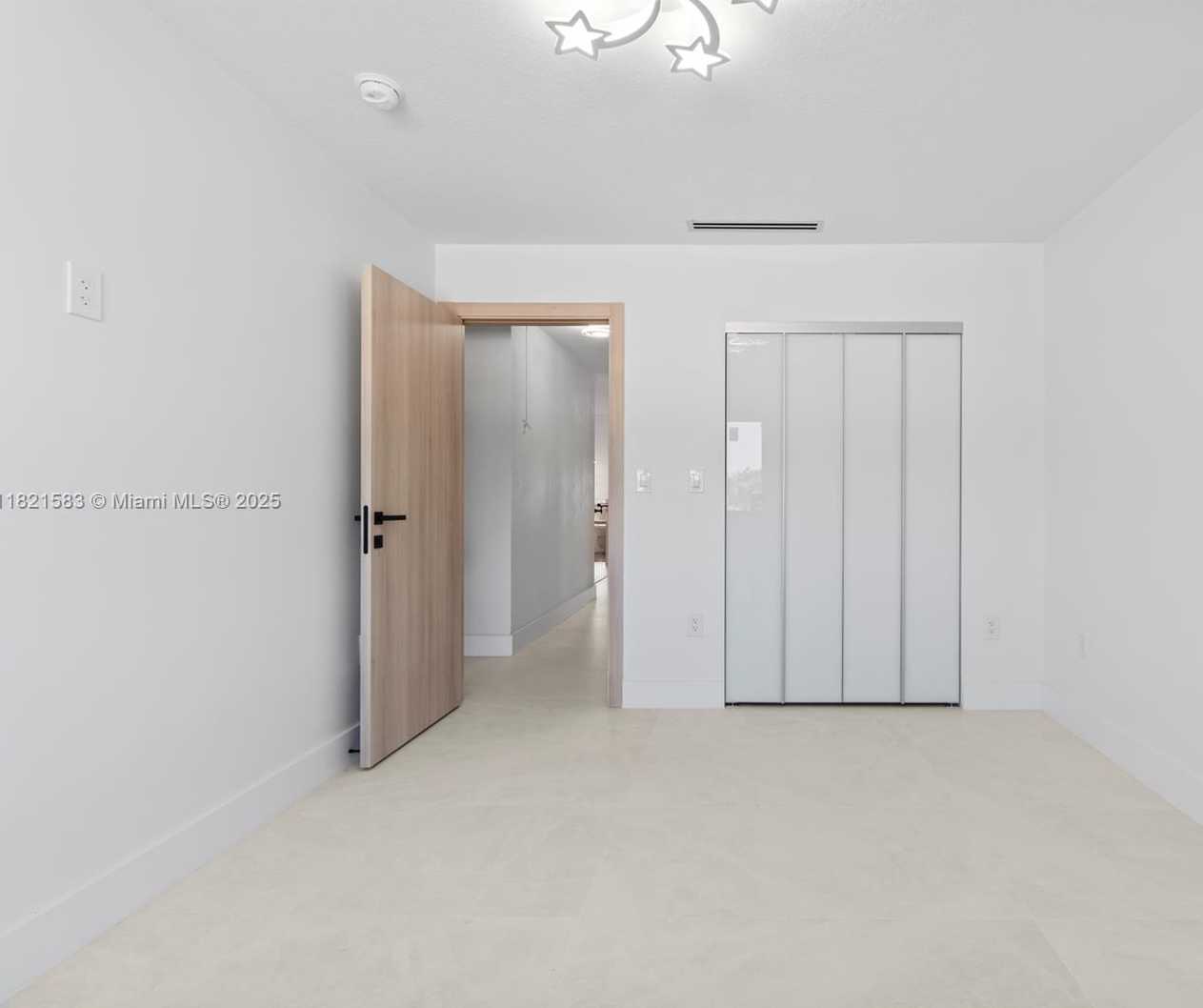Small Image of 3002 SOUTH WEST 151ST CT, Miami Number 26