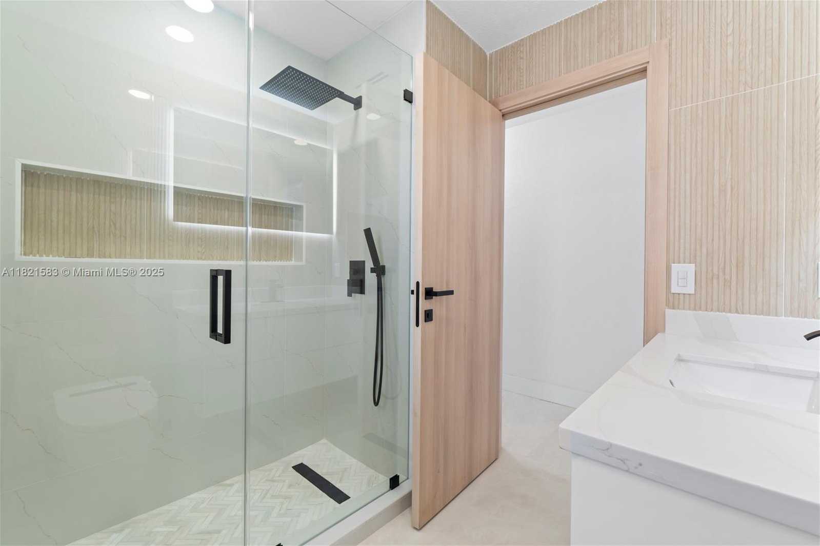 Small Image of 3002 SOUTH WEST 151ST CT, Miami Number 27