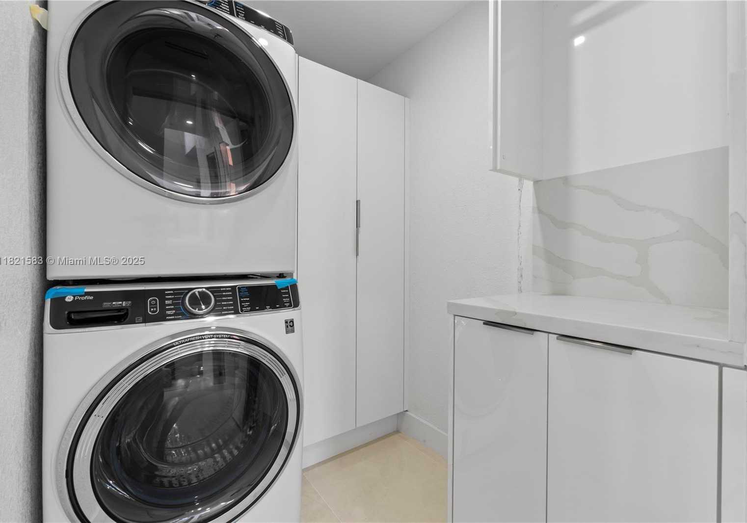 Small Image of 3002 SOUTH WEST 151ST CT, Miami Number 33
