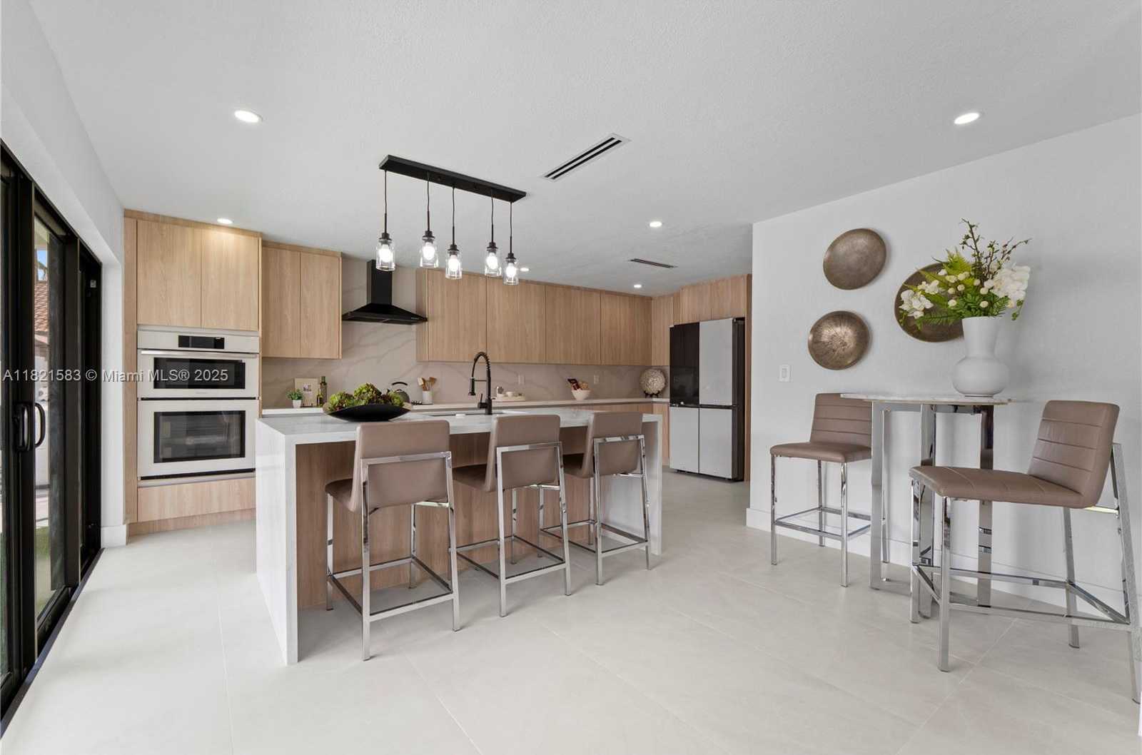 Small Image of 3002 SOUTH WEST 151ST CT, Miami Number 7