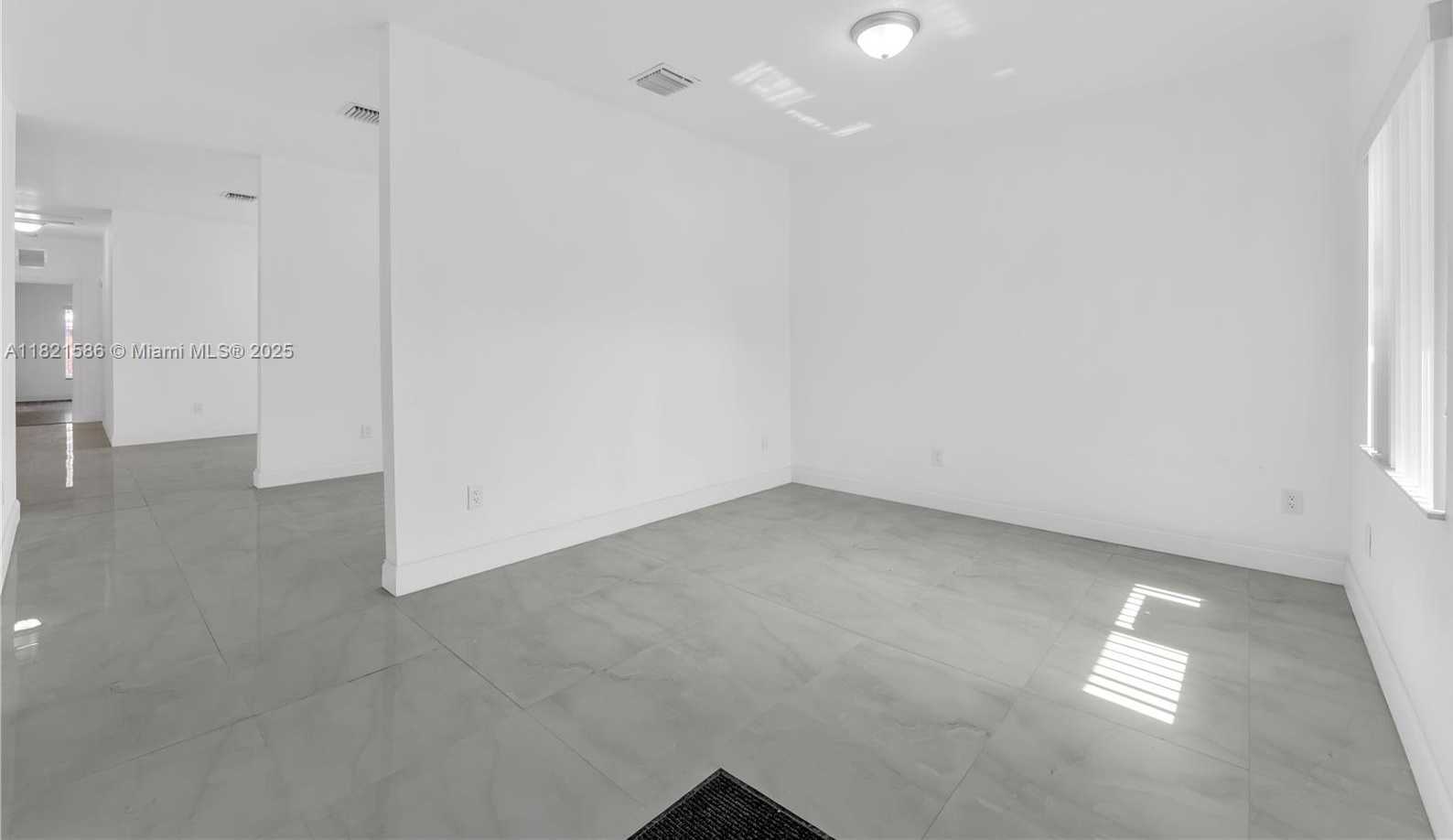 Small Image of 363 SOUTH WEST 1ST TER, Deerfield Beach Number 6