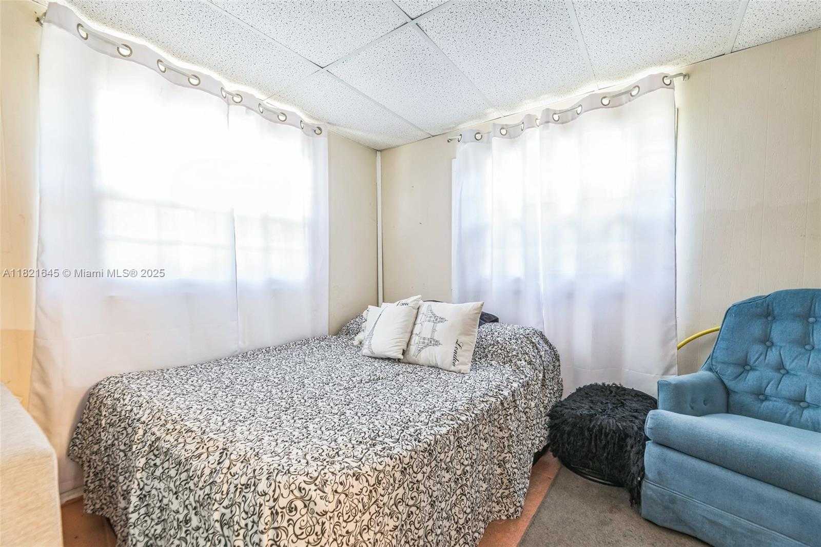 Small Image of 6701 NORTH WEST 6TH ST, Margate Number 16