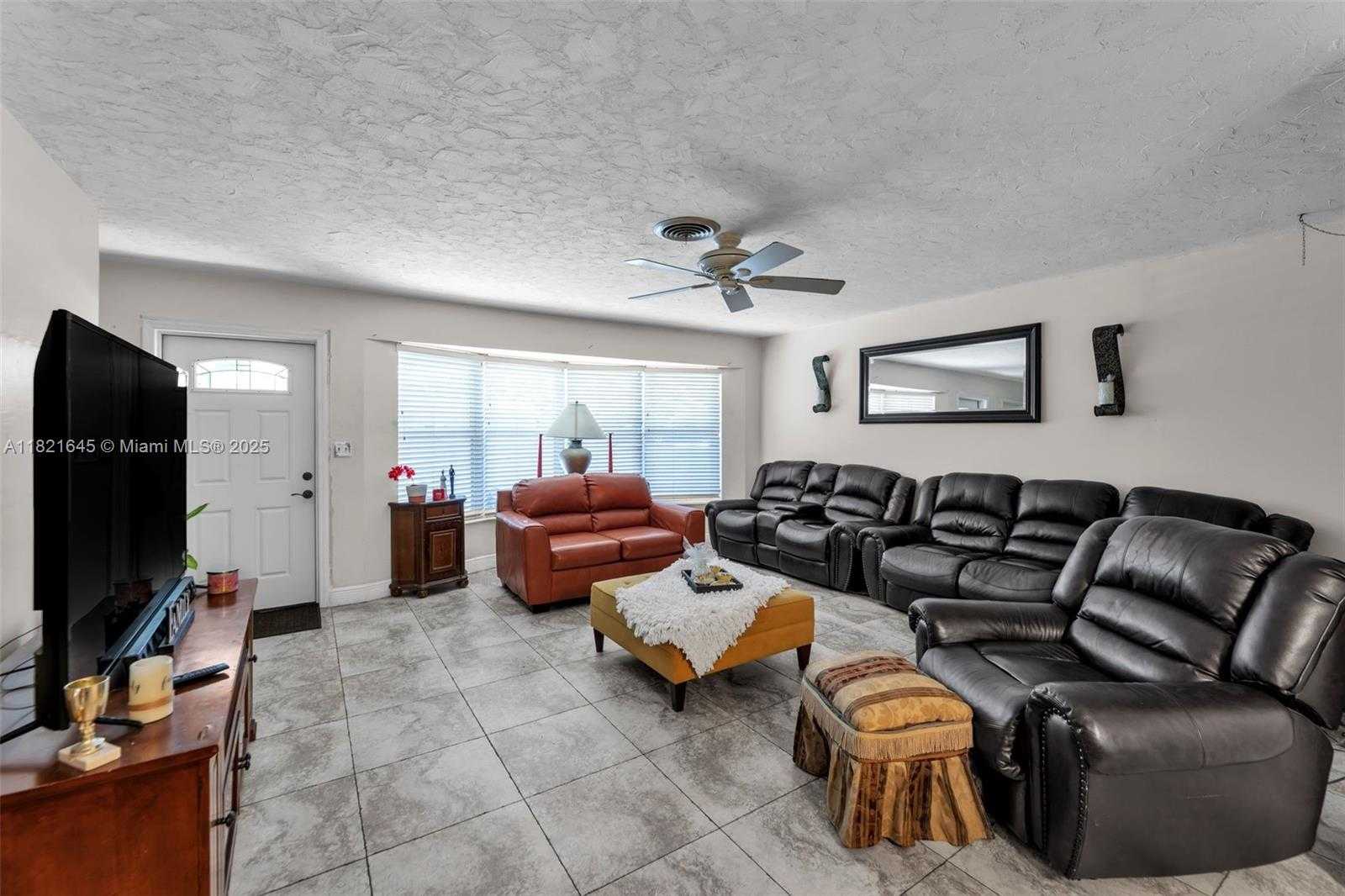 Small Image of 6701 NORTH WEST 6TH ST, Margate Number 5