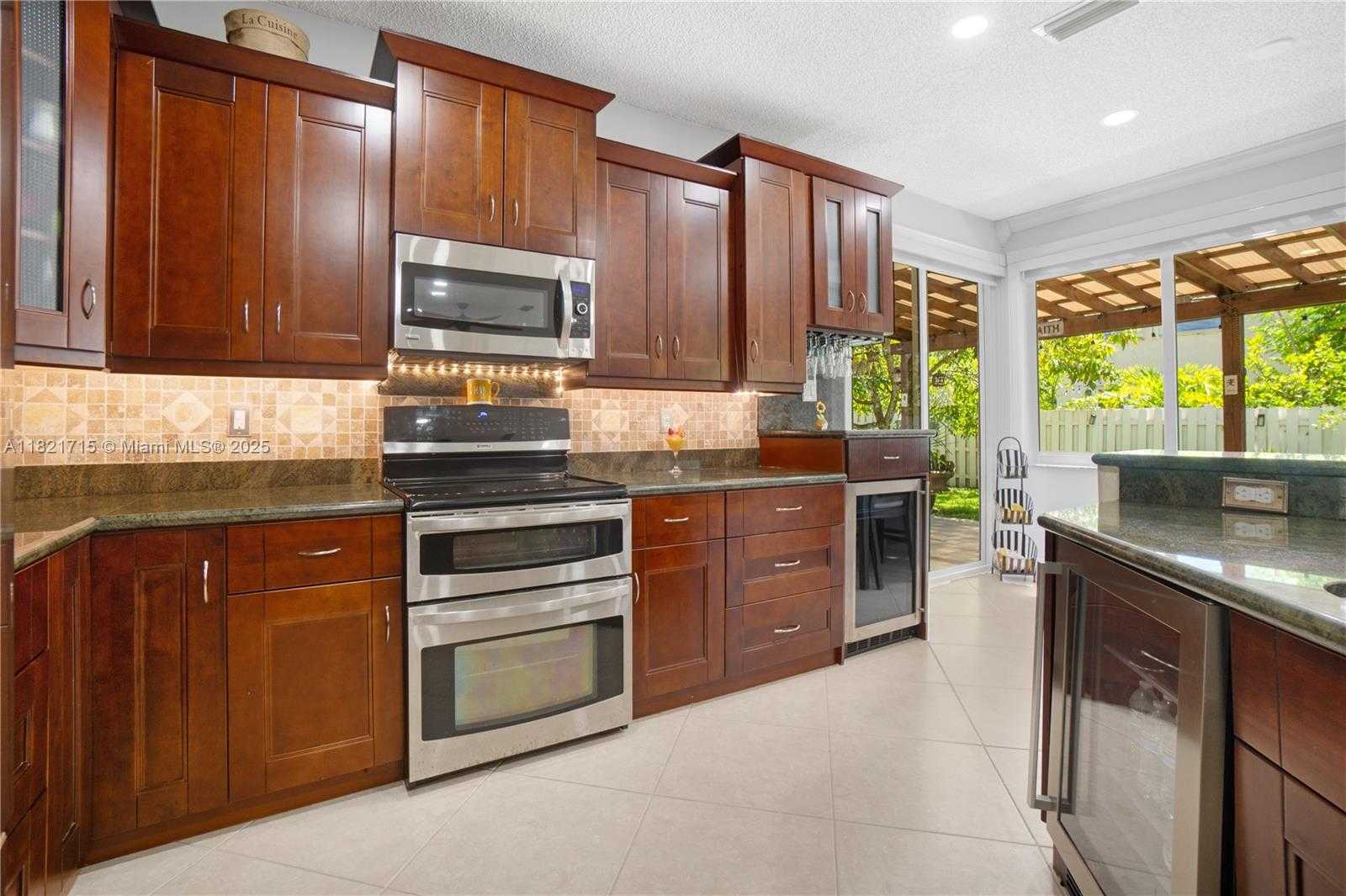 Small Image of 801 NORTH WEST 156TH AVE, Pembroke Pines Number 12