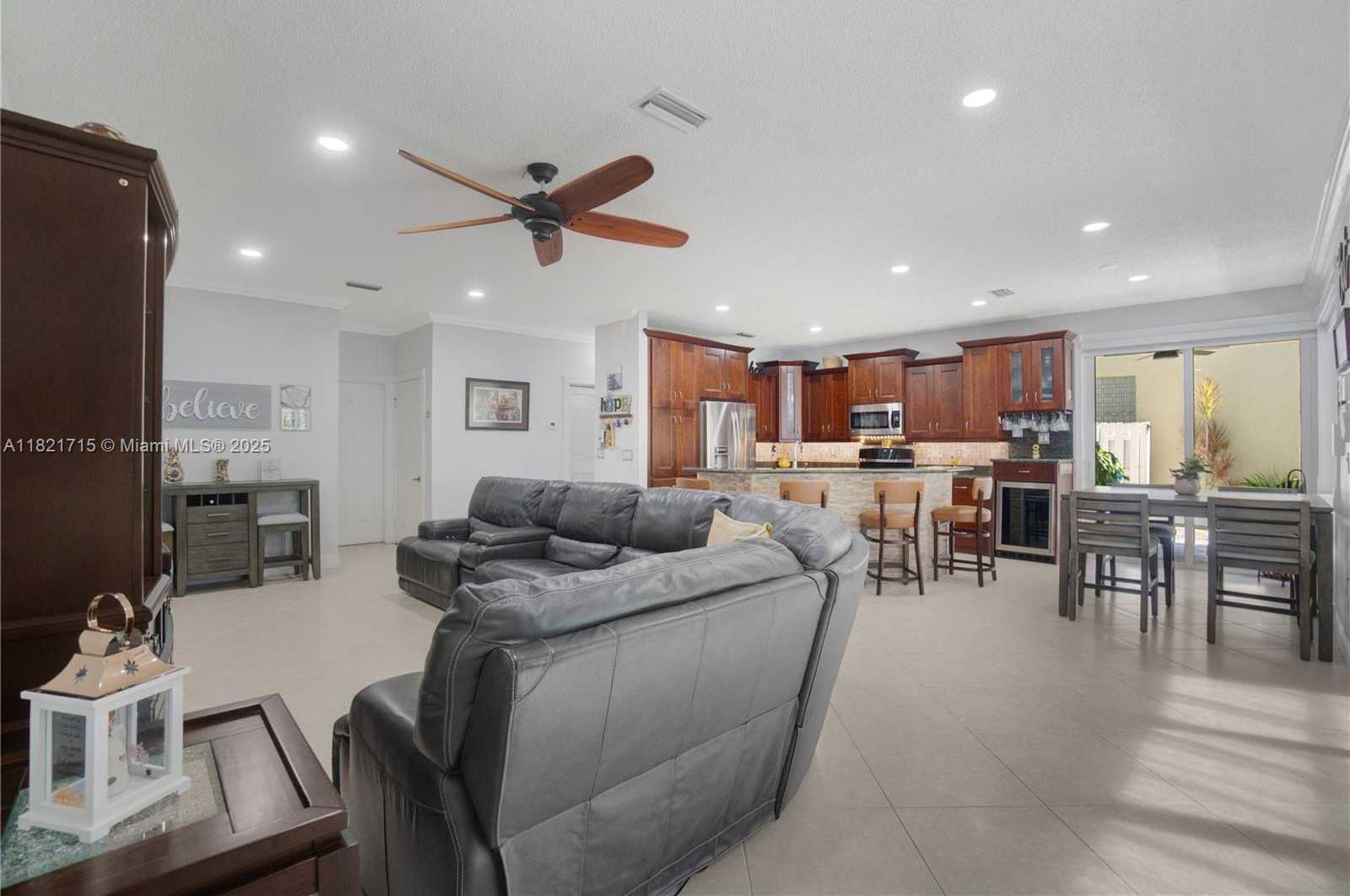 Small Image of 801 NORTH WEST 156TH AVE, Pembroke Pines Number 18