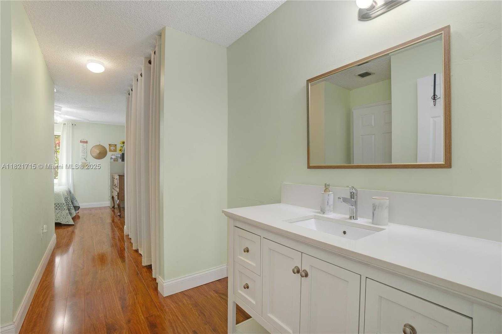 Small Image of 801 NORTH WEST 156TH AVE, Pembroke Pines Number 37