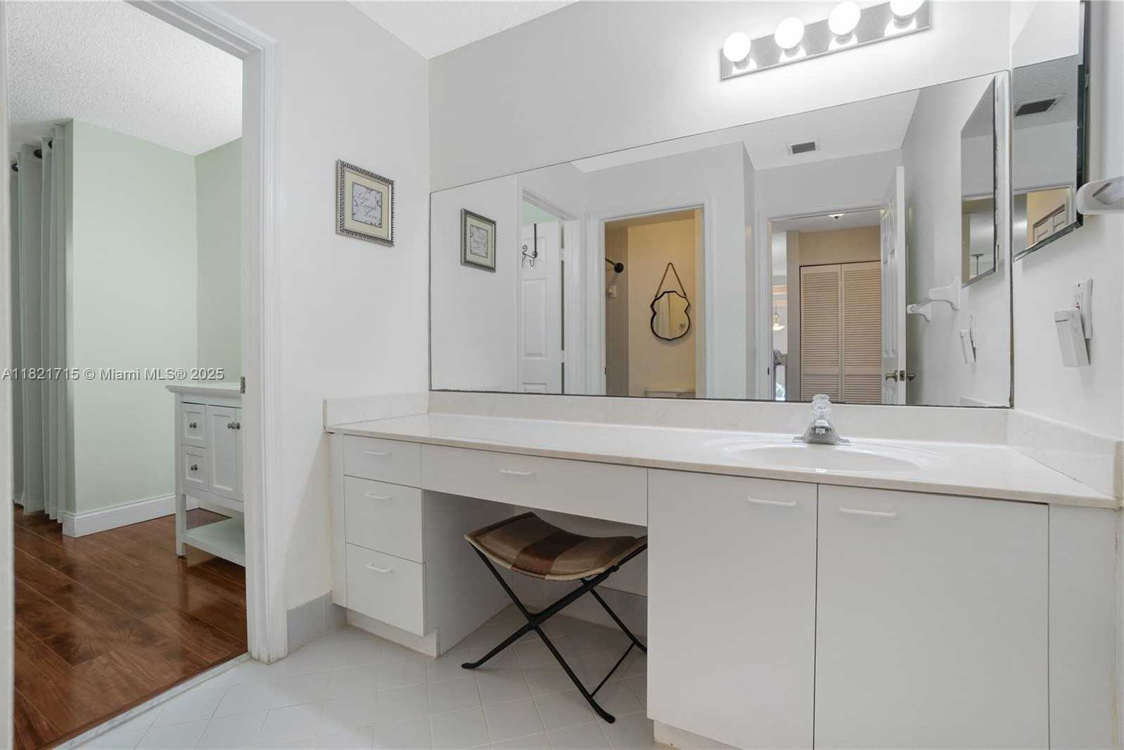 Small Image of 801 NORTH WEST 156TH AVE, Pembroke Pines Number 39