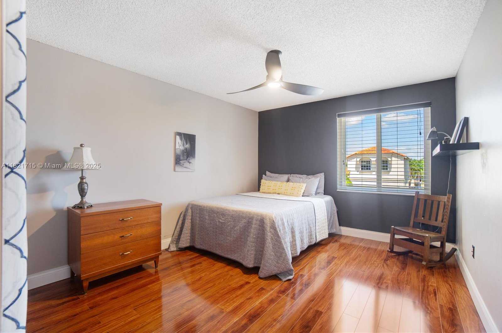 Small Image of 801 NORTH WEST 156TH AVE, Pembroke Pines Number 41