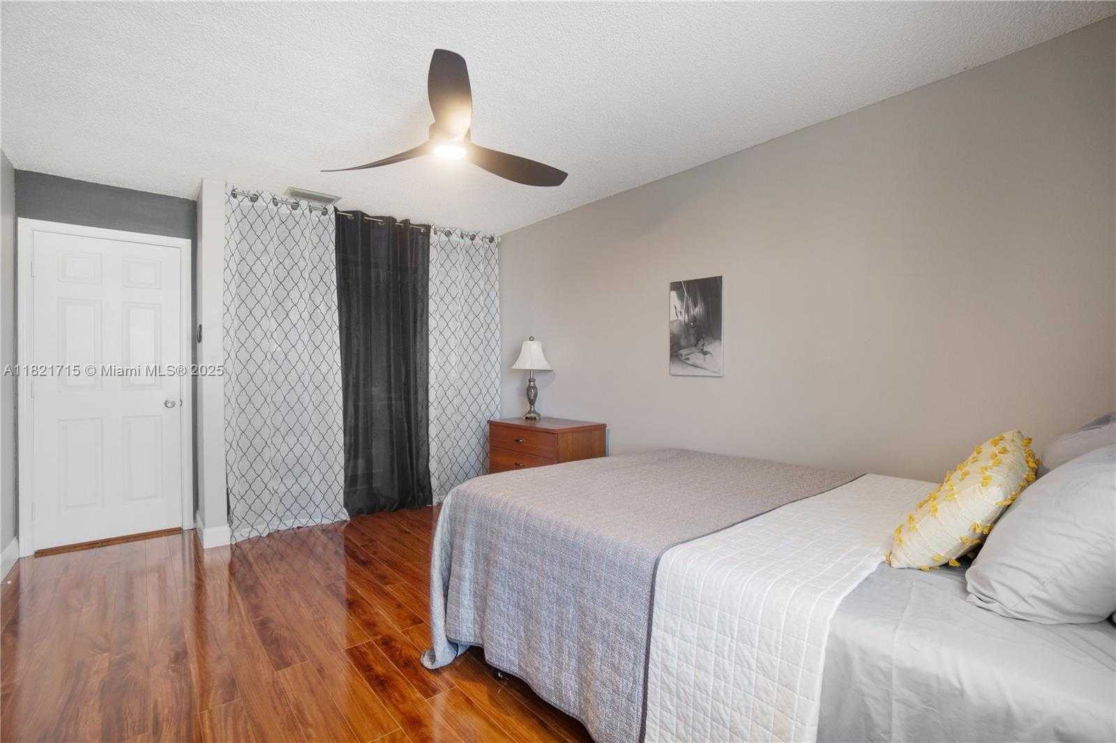 Small Image of 801 NORTH WEST 156TH AVE, Pembroke Pines Number 42