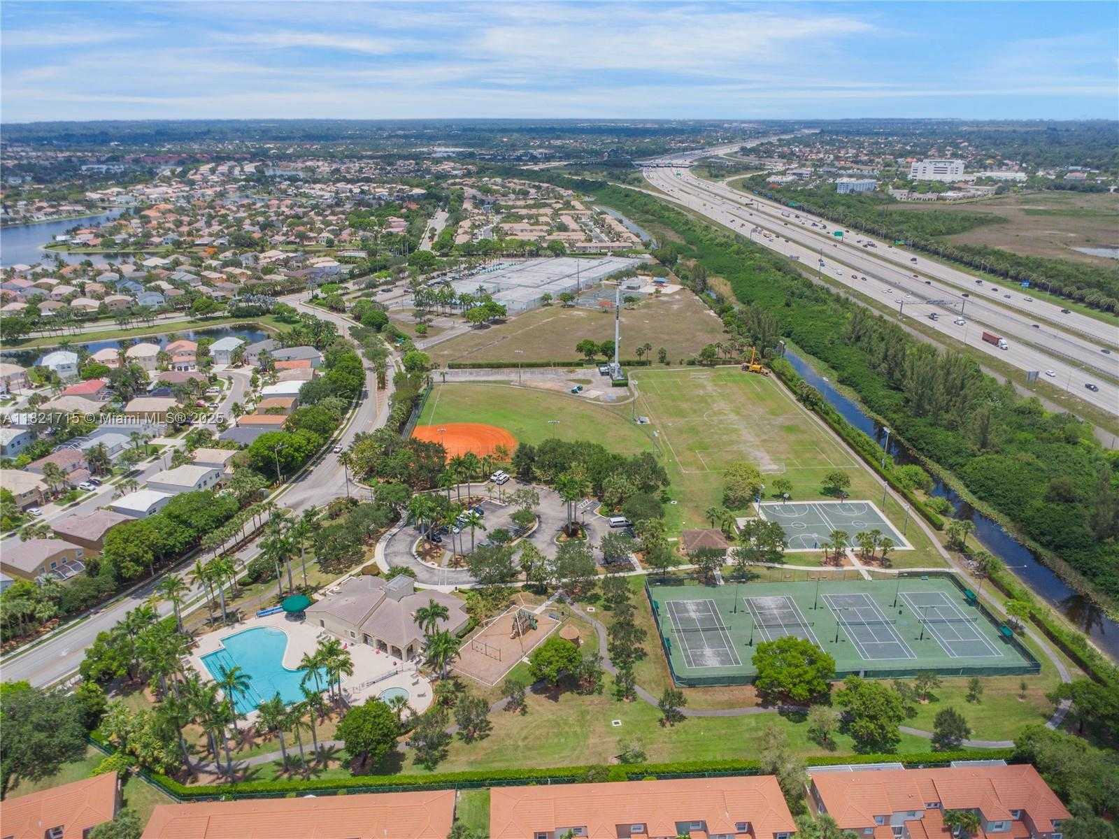 Small Image of 801 NORTH WEST 156TH AVE, Pembroke Pines Number 58
