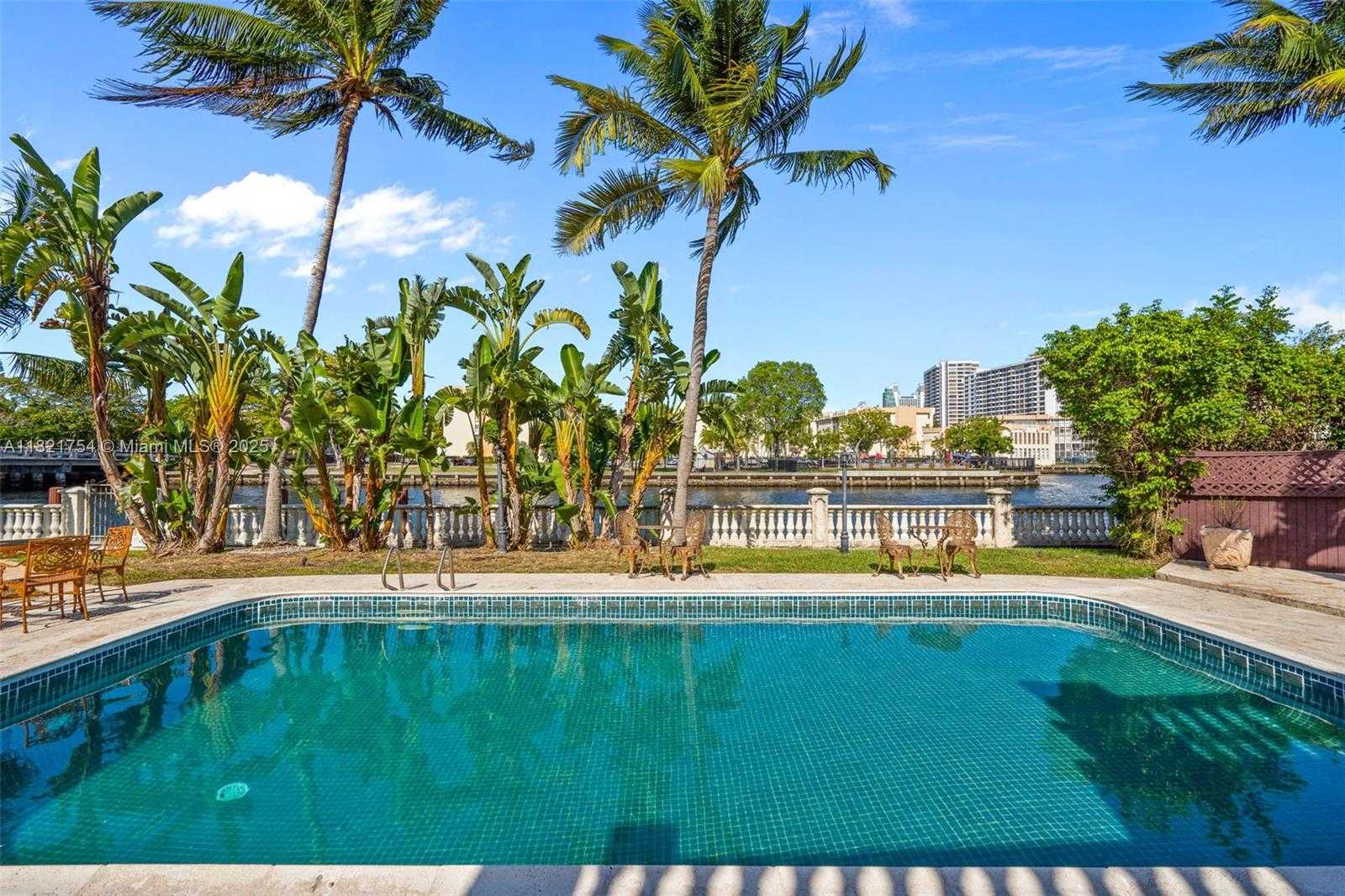 Small Image of 800 DIPLOMAT PKWY, Hallandale Beach Number 63