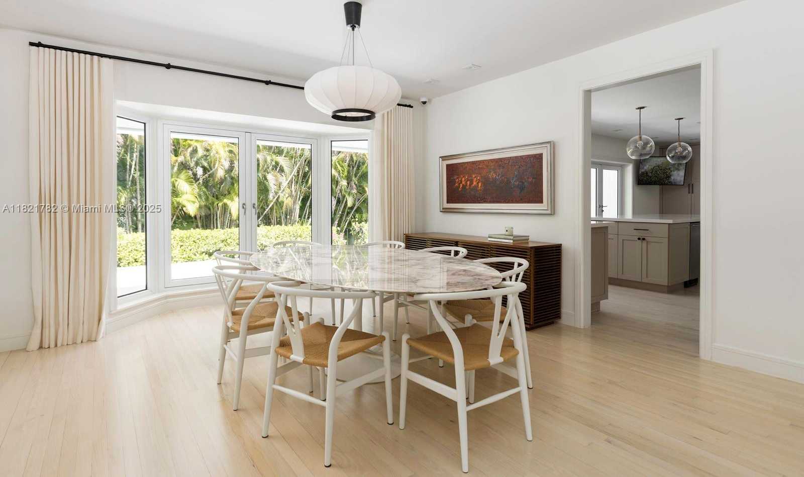 Small Image of 11100 PARADELA ST, Coral Gables Number 11