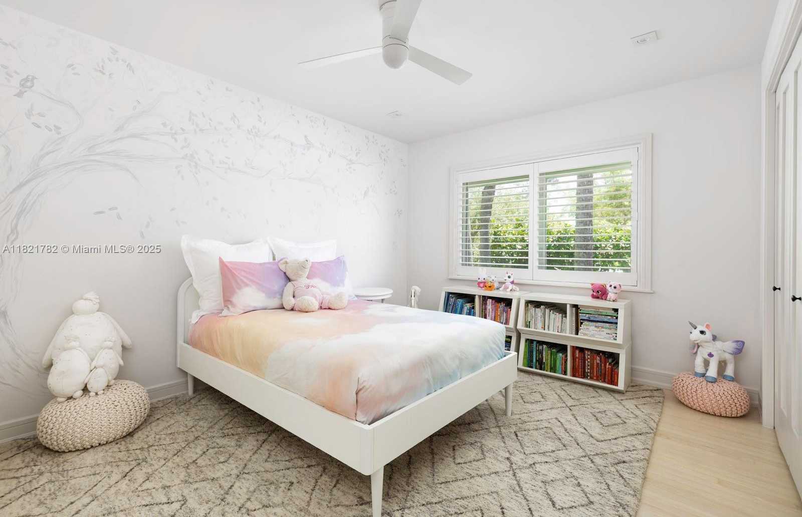 Small Image of 11100 PARADELA ST, Coral Gables Number 19