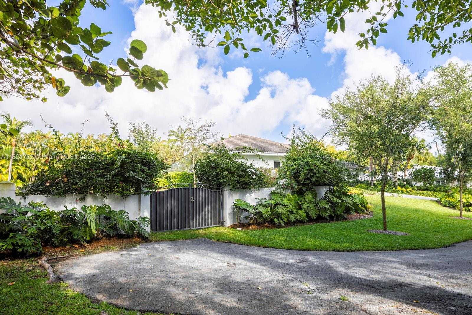 Small Image of 11100 PARADELA ST, Coral Gables Number 33