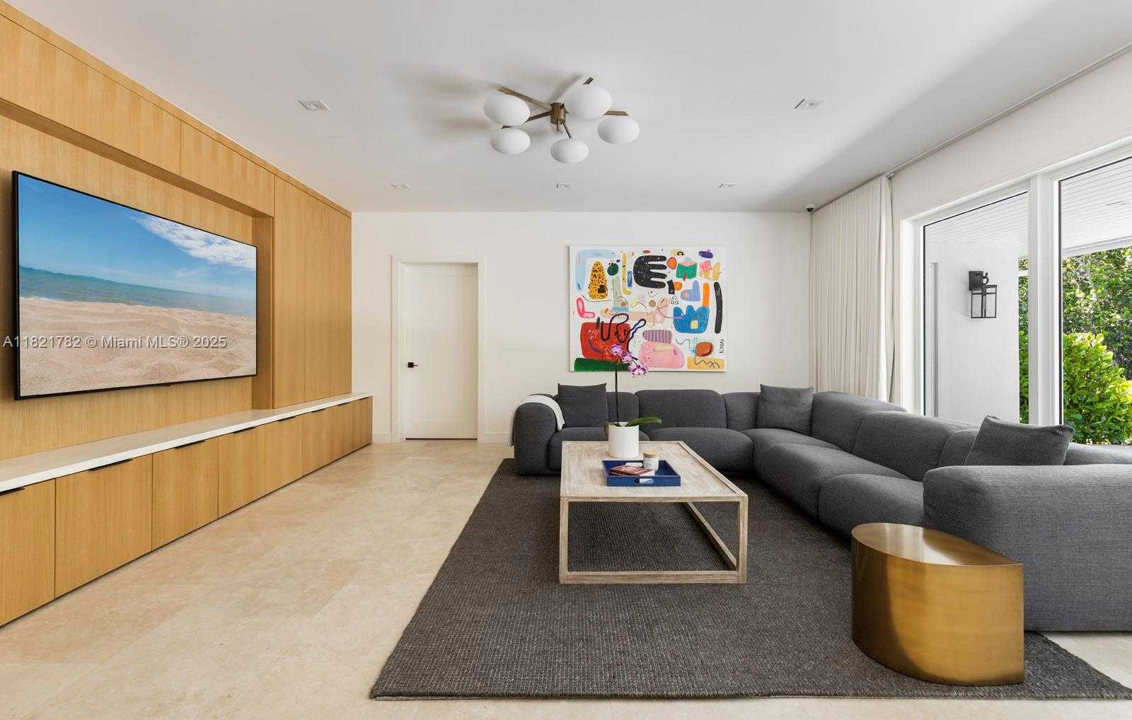 Small Image of 11100 PARADELA ST, Coral Gables Number 8