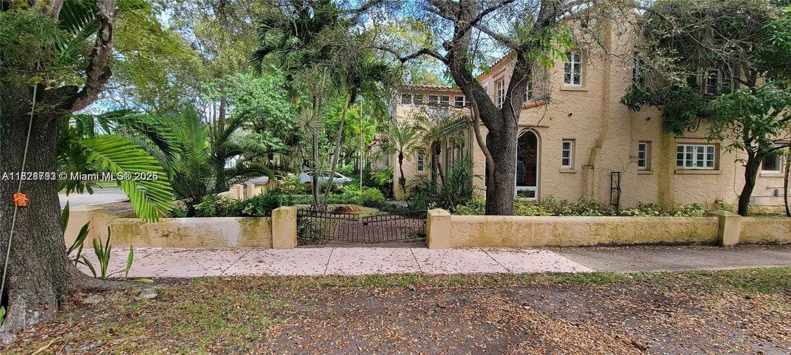 Small Image of 446 NAVARRE AVE, Coral Gables Number 4