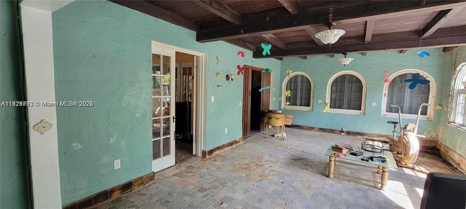 Small Image of 446 NAVARRE AVE, Coral Gables Number 7