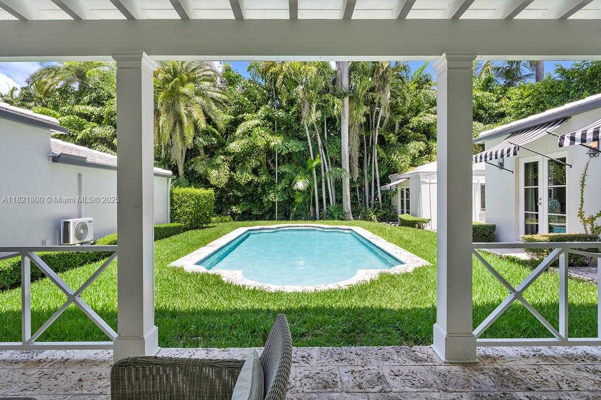 Small Image of 2500 LAKE AVE, Miami Beach Number 19