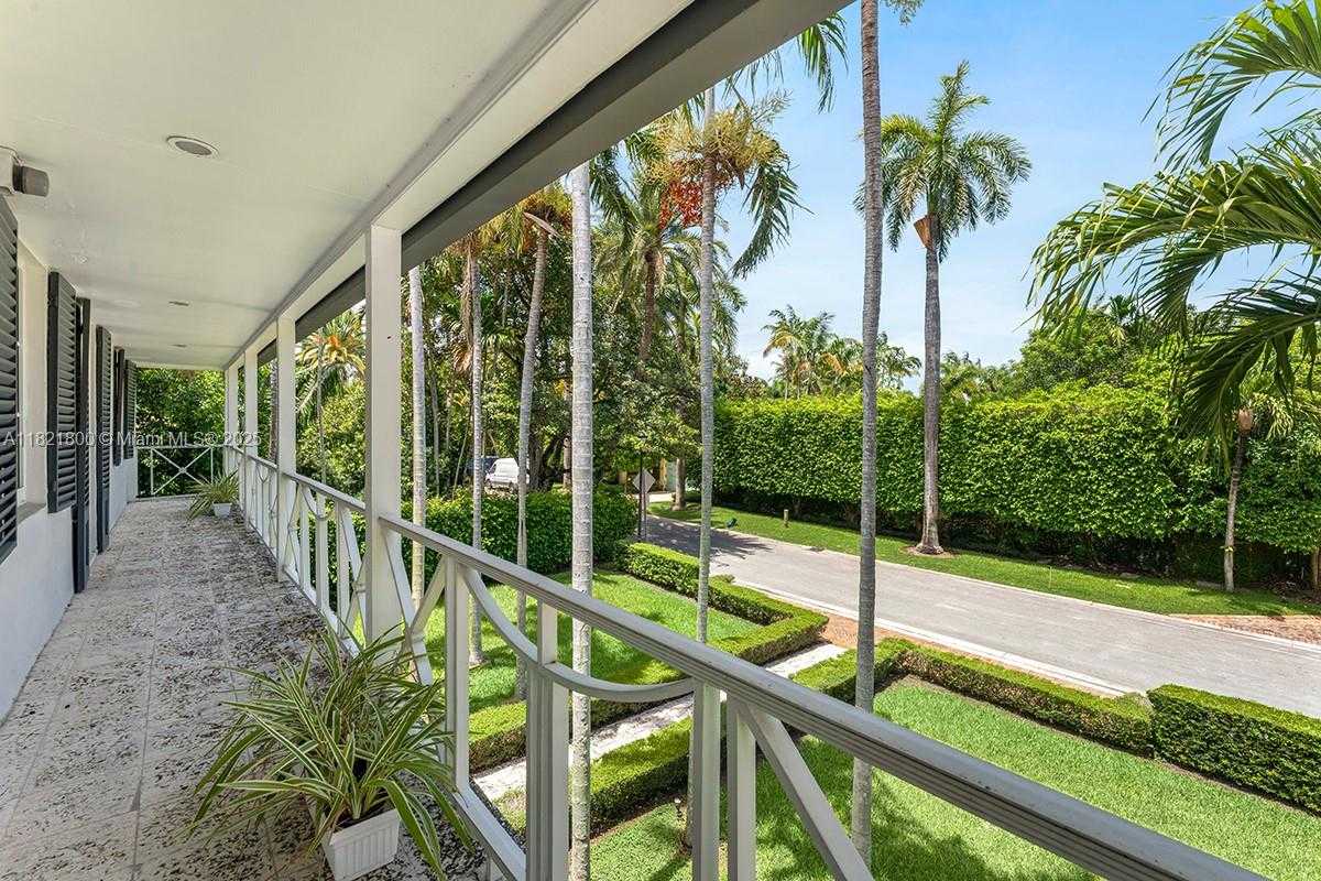 Small Image of 2500 LAKE AVE, Miami Beach Number 21