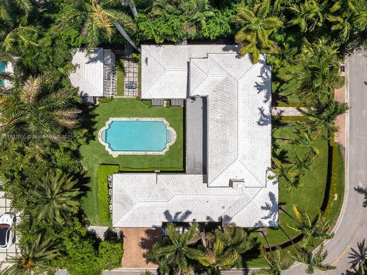 Small Image of 2500 LAKE AVE, Miami Beach Number 25