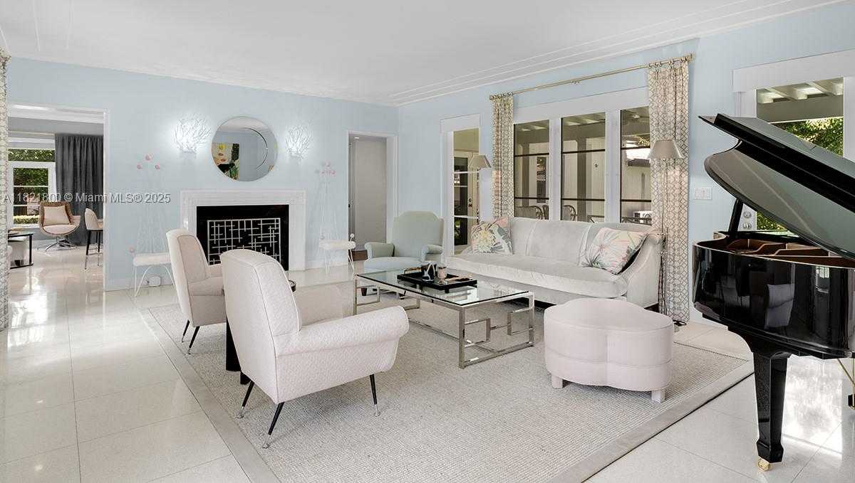 Small Image of 2500 LAKE AVE, Miami Beach Number 3