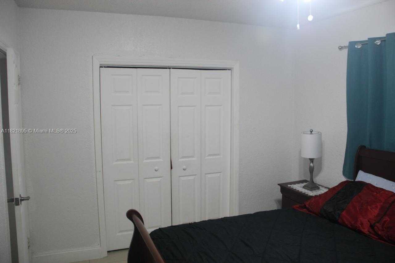 Small Image of 3430 NORTH WEST 16TH ST, Miami Number 15