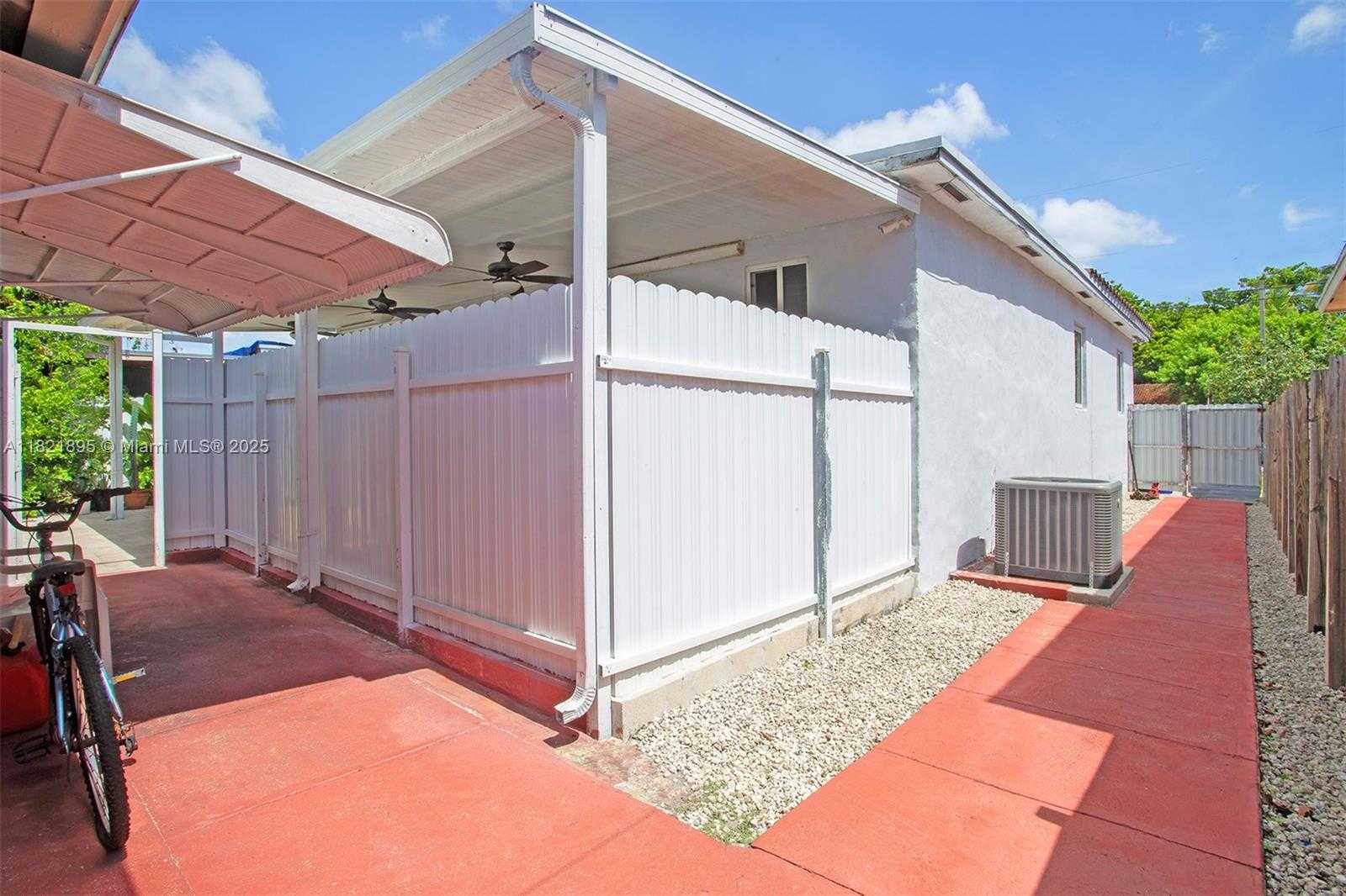 Small Image of 3430 NORTH WEST 16TH ST, Miami Number 27