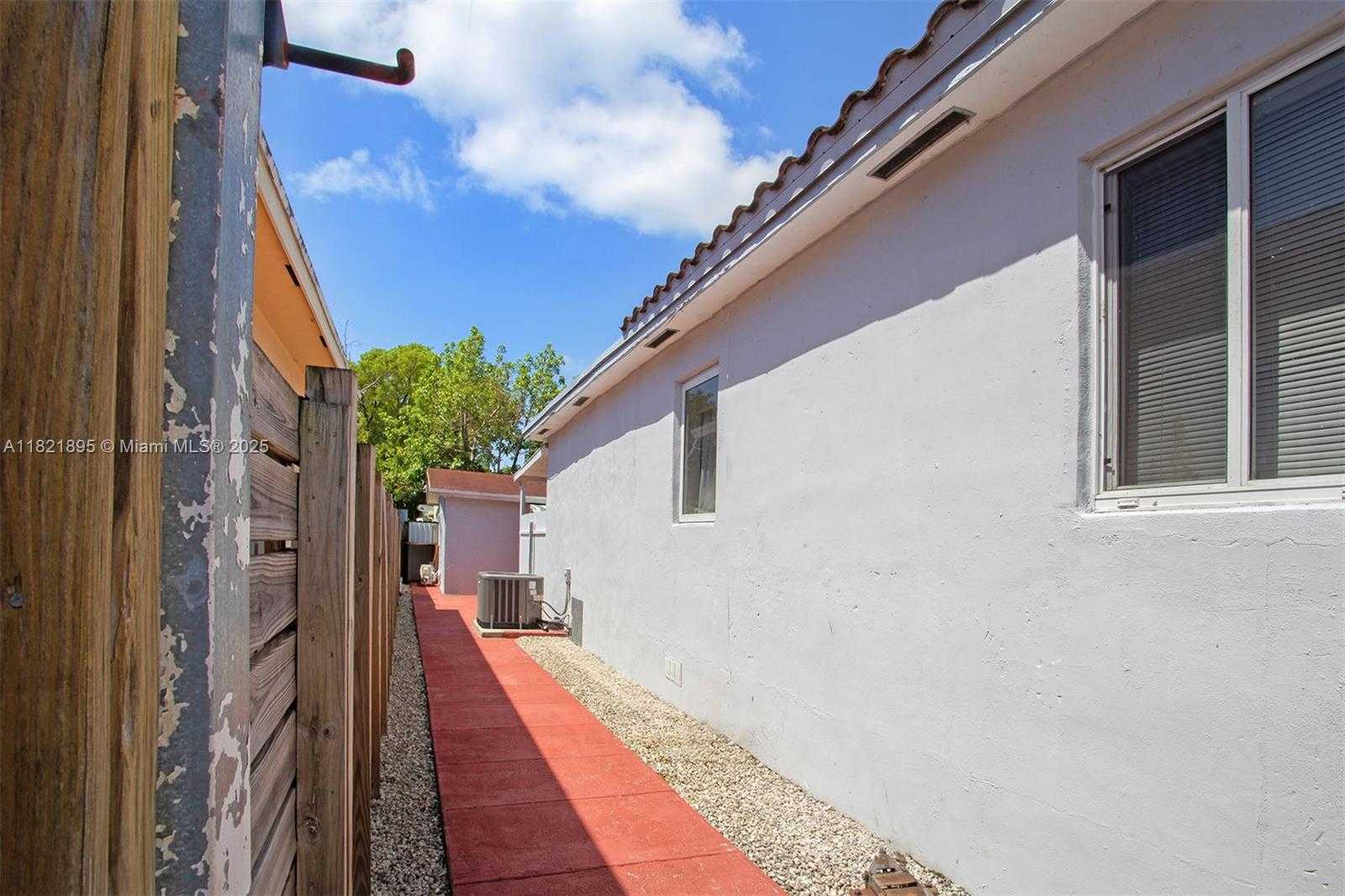 Small Image of 3430 NORTH WEST 16TH ST, Miami Number 28