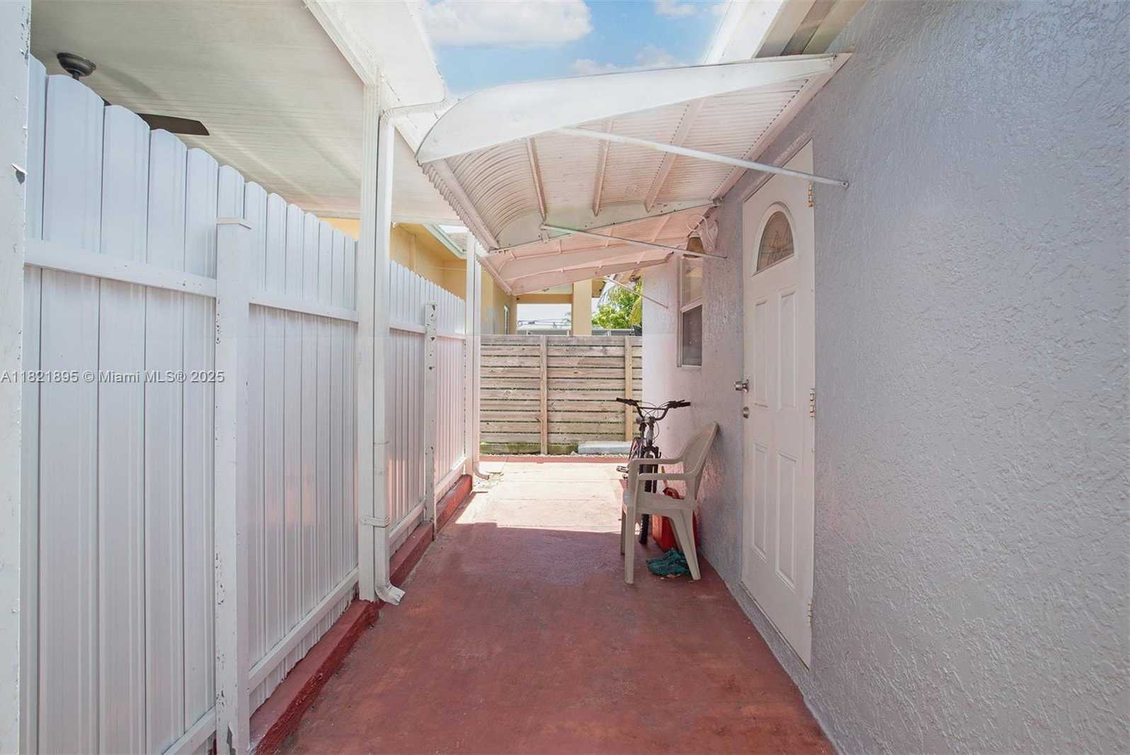 Small Image of 3430 NORTH WEST 16TH ST, Miami Number 29