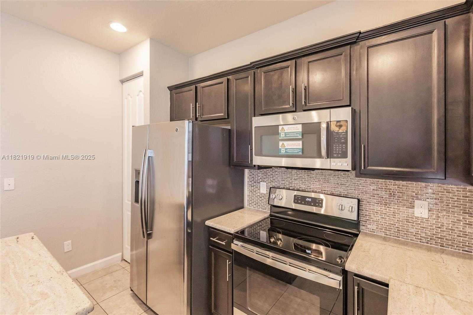 Small Image of 3809 ASPEN LEAF DR, Boynton Beach Number 16