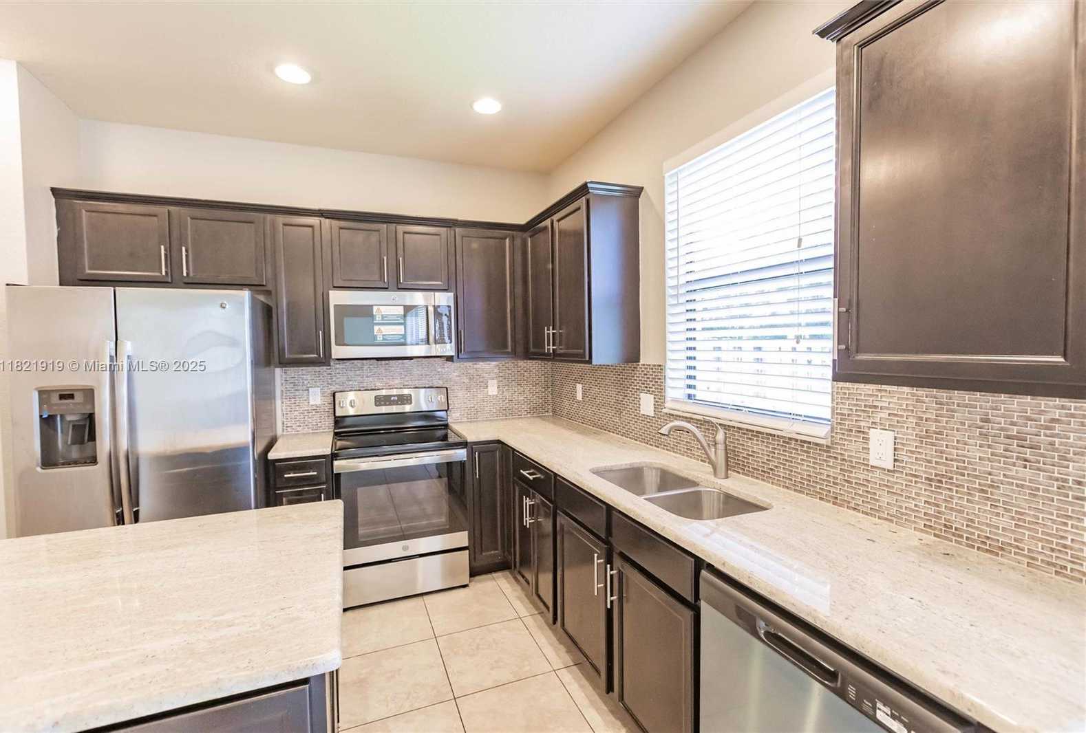Small Image of 3809 ASPEN LEAF DR, Boynton Beach Number 17