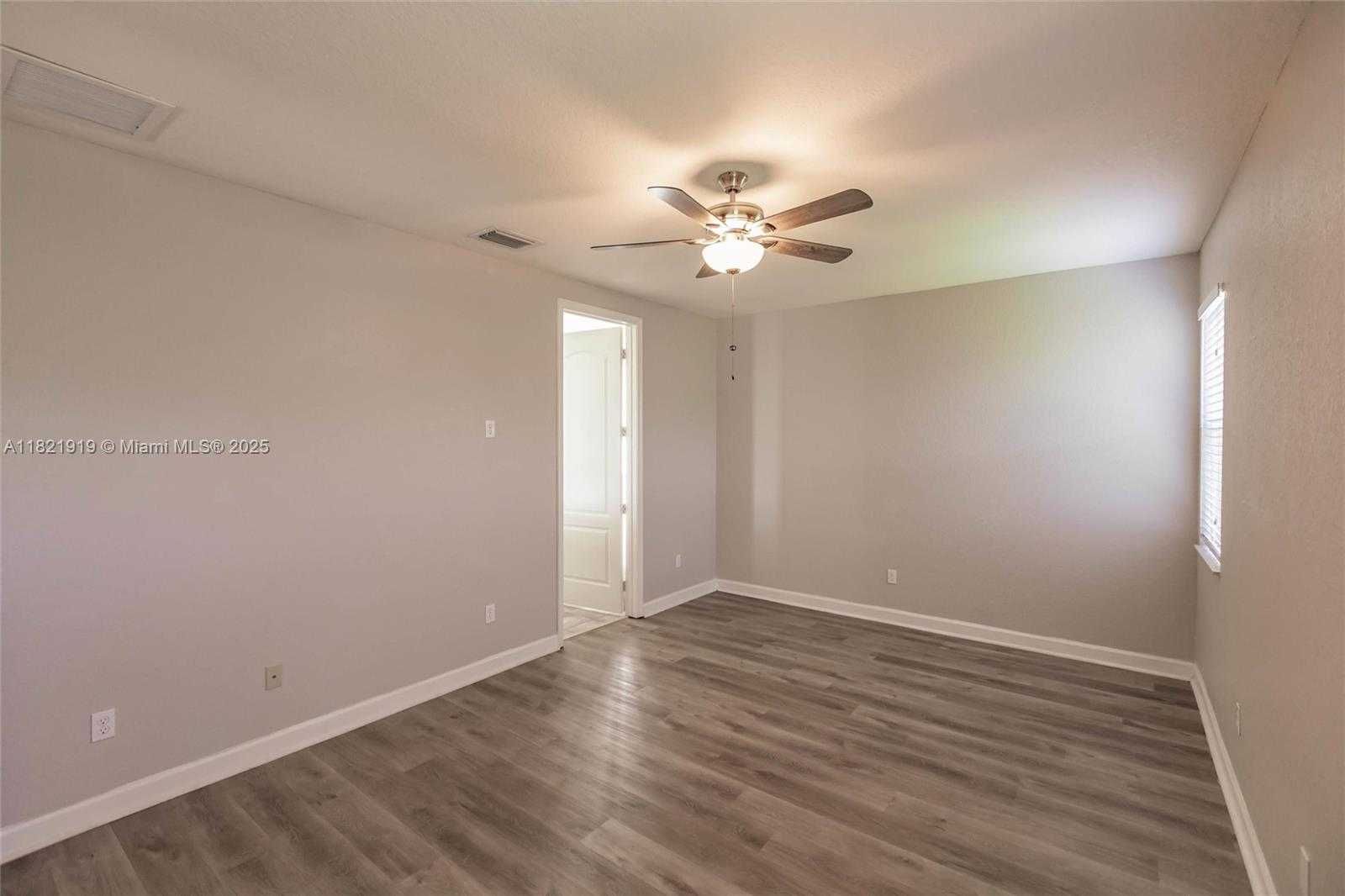 Small Image of 3809 ASPEN LEAF DR, Boynton Beach Number 21