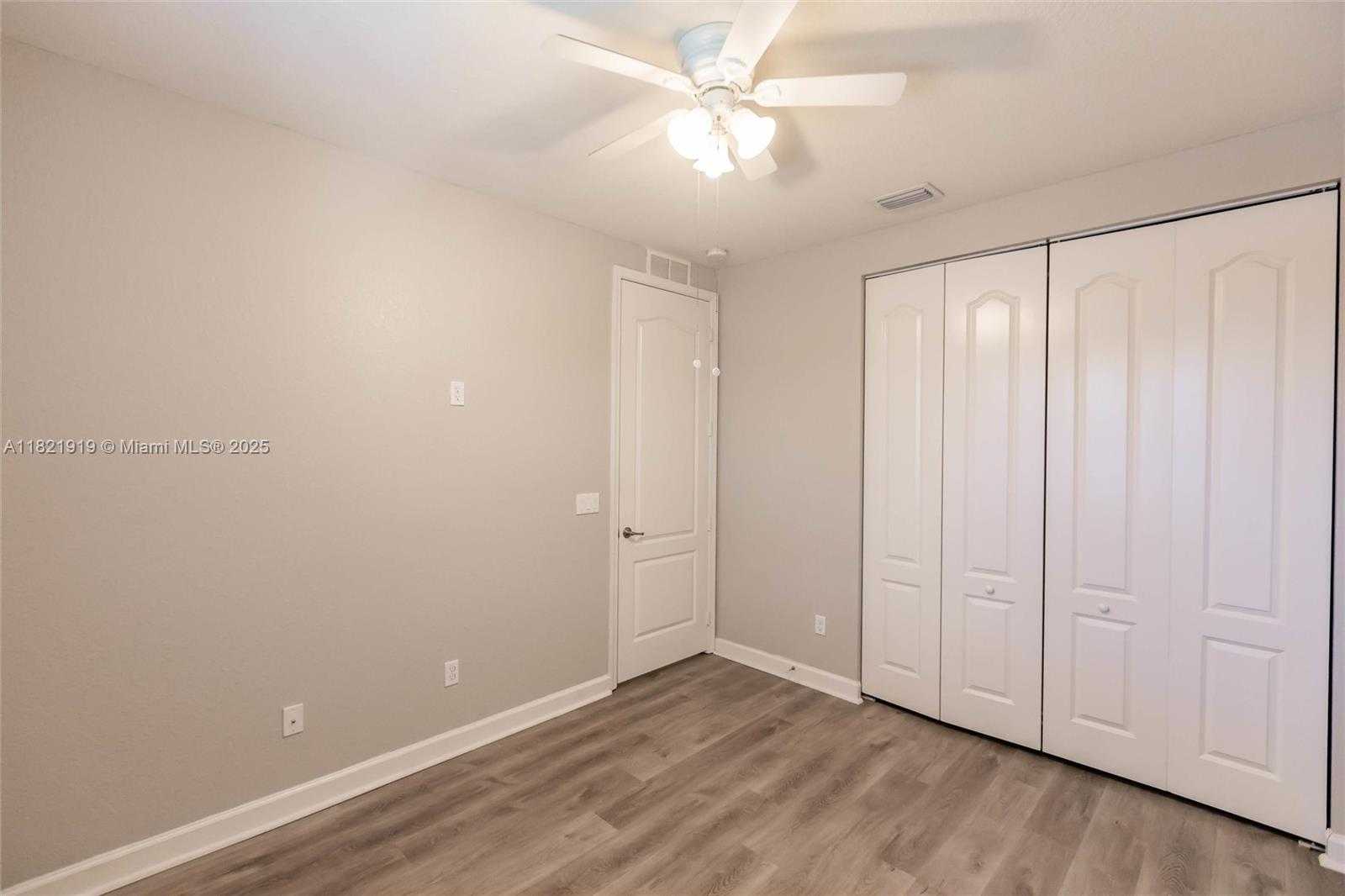 Small Image of 3809 ASPEN LEAF DR, Boynton Beach Number 33