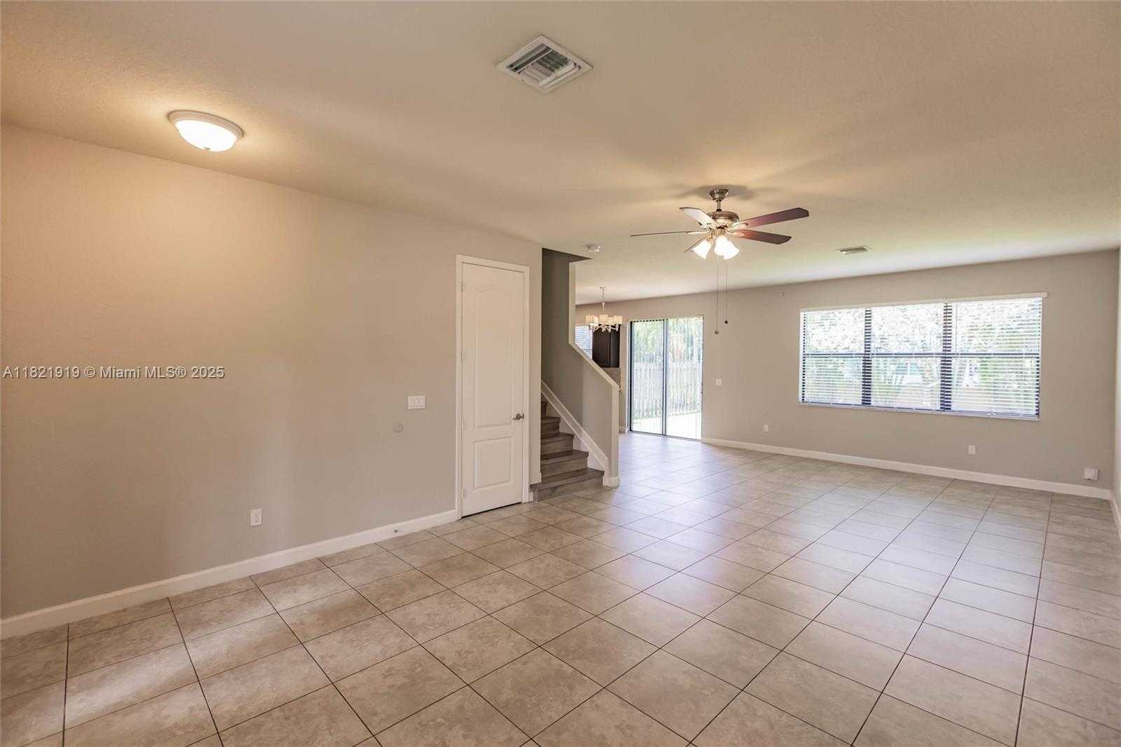 Small Image of 3809 ASPEN LEAF DR, Boynton Beach Number 7
