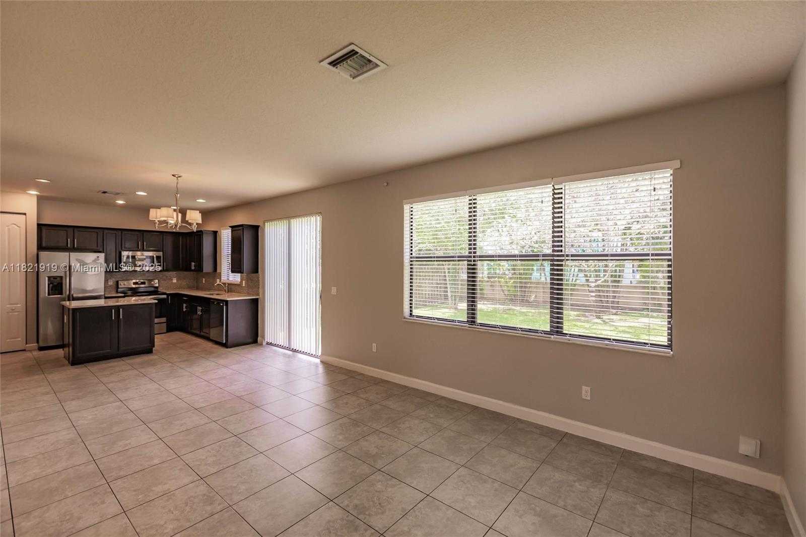 Small Image of 3809 ASPEN LEAF DR, Boynton Beach Number 9