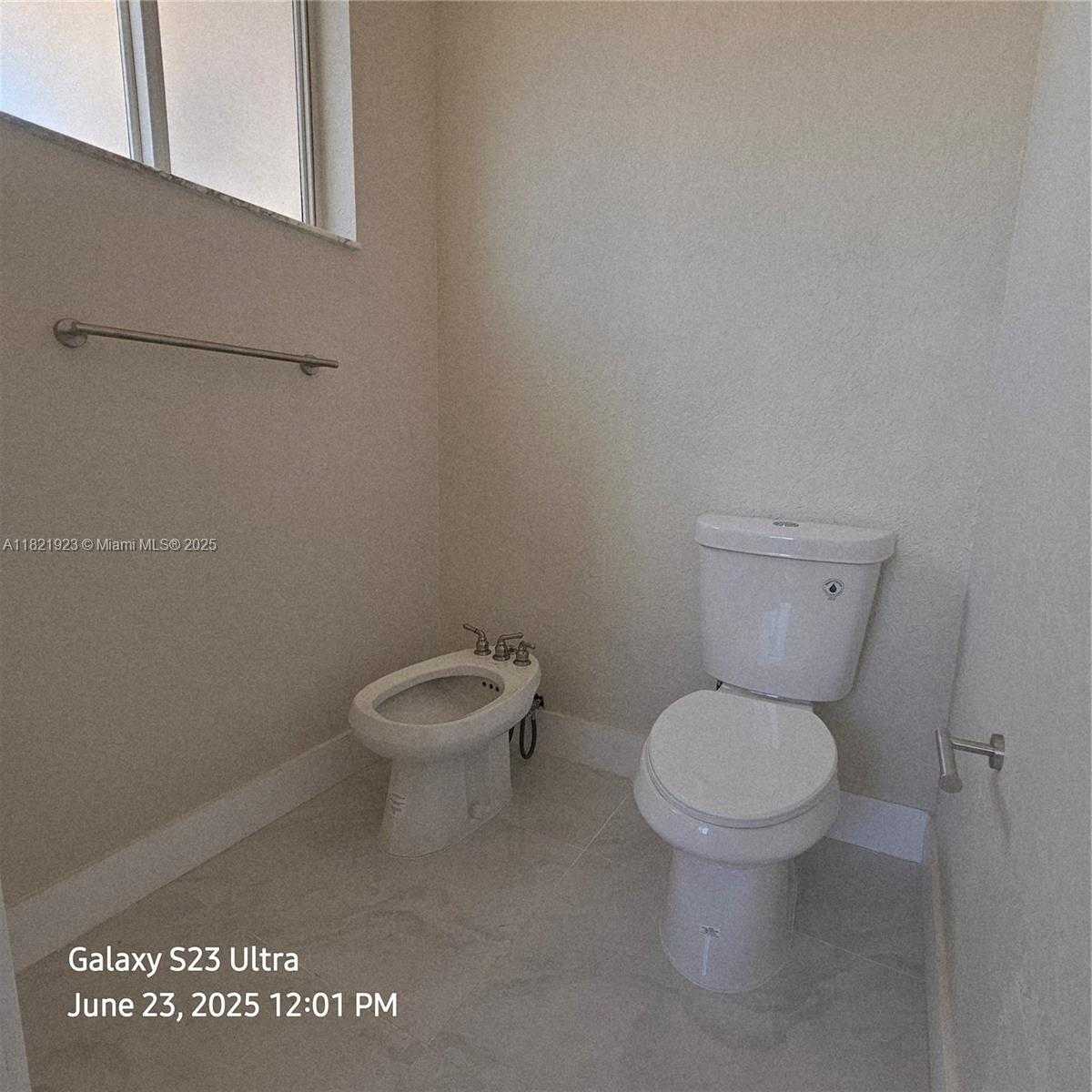Small Image of 15259 SOUTH WEST 23RD LN, Miami Number 18