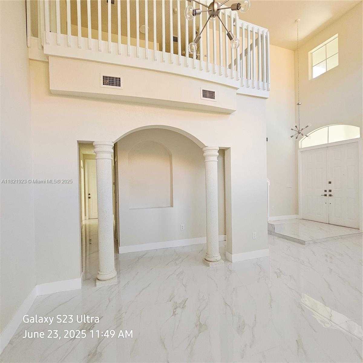 Small Image of 15259 SOUTH WEST 23RD LN, Miami Number 4