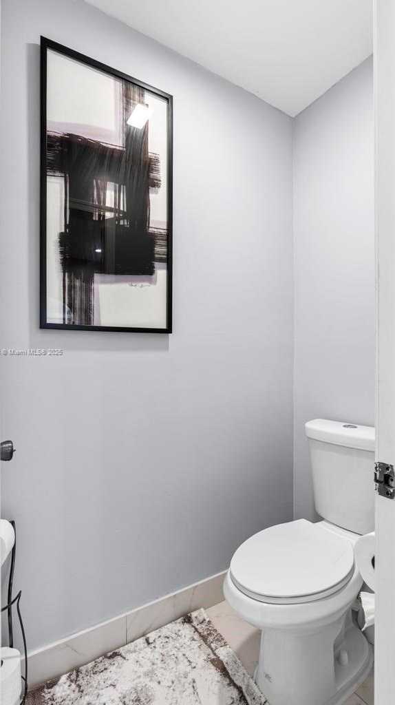 Small Image of 6987 CHARLOTTE CT, Margate Number 29