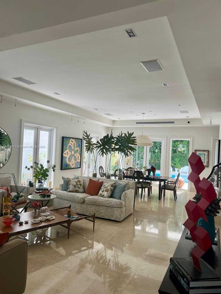 Small Image of 4 COCONUT LN, Key Biscayne Number 4