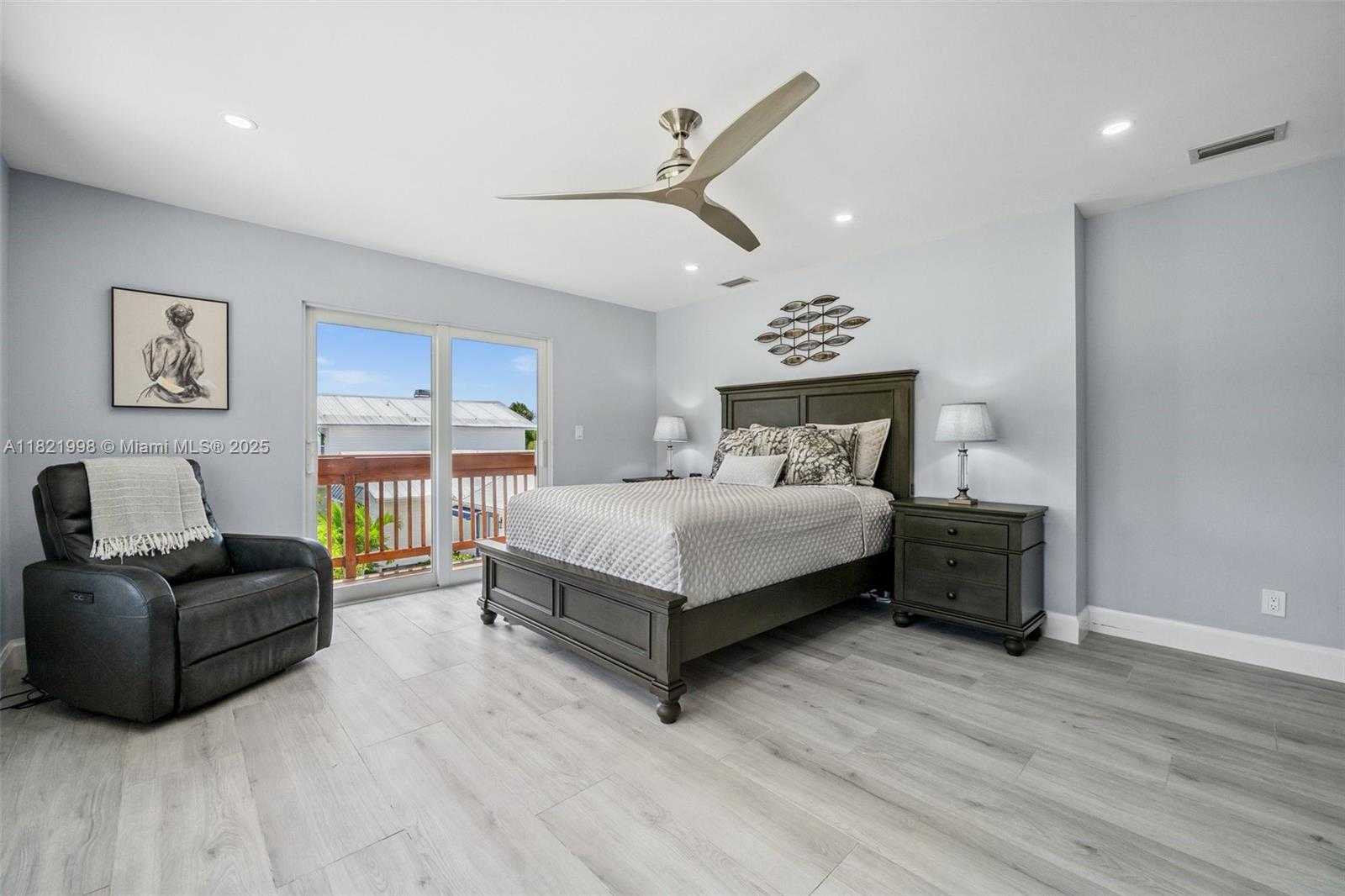 Small Image of 4837 TARPON AVE, Cape Coral Number 35