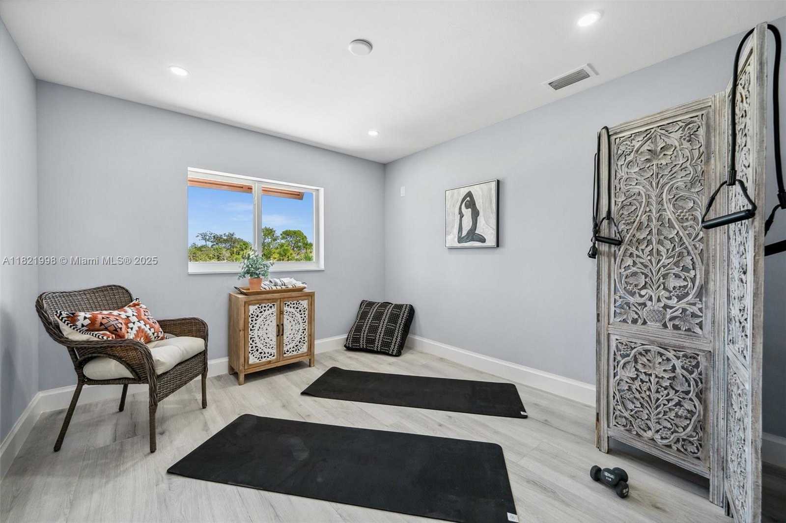 Small Image of 4837 TARPON AVE, Cape Coral Number 39